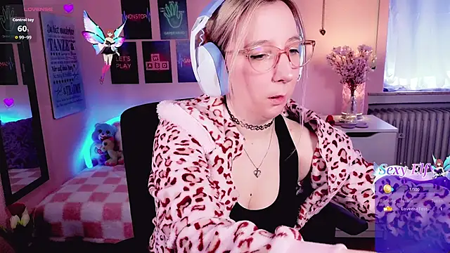 Snapshot of JustKerry chatting on February 15, 2026, 10:36 am JustKerry online show from February 15, 2026, 10:36 am