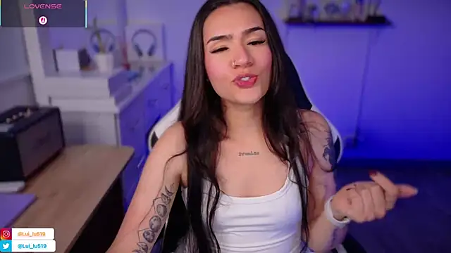 ImLui lu online show from September 15, 2025, 2:01 am