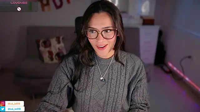 ImLui lu online show from March 16, 2025, 11:04 pm