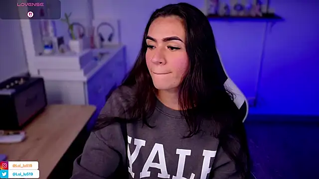 ImLui lu online show from October 10, 2025, 2:12 am