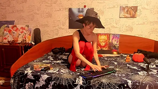 Snapshot of KagamiTayga chatting on November 1, 2025, 2:40 am KagamiTayga online show from November 1, 2025, 2:40 am