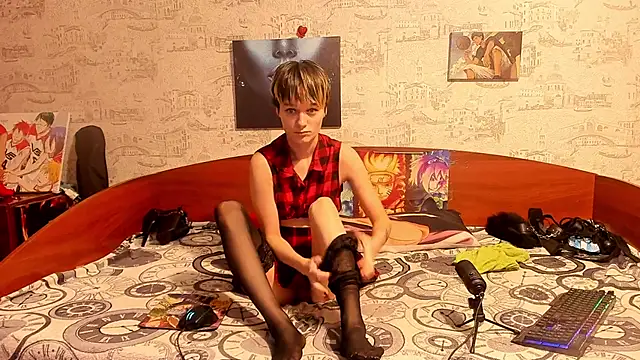 Snapshot of KagamiTayga chatting on October 23, 2025, 2:32 am KagamiTayga online show from October 23, 2025, 2:32 am