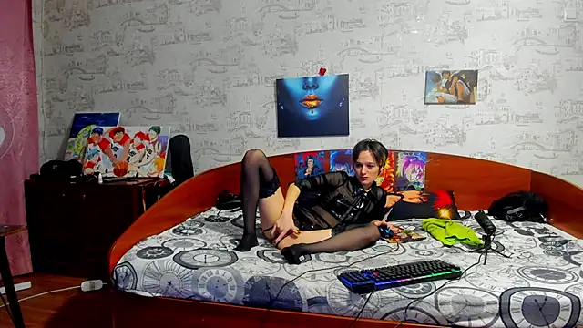 Snapshot of KagamiTayga chatting on November 21, 2025, 2:43 am KagamiTayga online show from November 21, 2025, 2:43 am