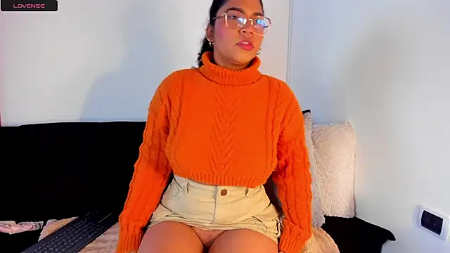 Snapshot of iriss_25 chatting on September 29, 2025, 12:11 pm iriss 25 online show from September 29, 2025, 12:11 pm