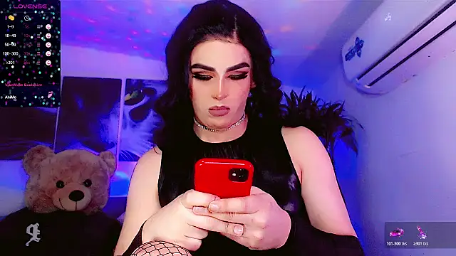 Sophiesweet5 online show from April 12, 2026, 6:49 am