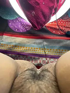 Sexyvarsha143 online show from April 11, 2026, 7:38 am