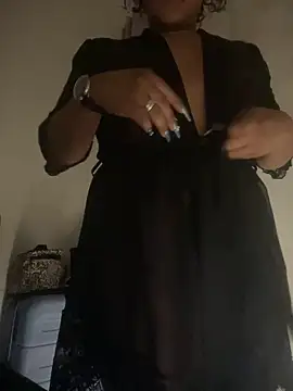 sophiahot thick online show from September 24, 2025, 4:08 am