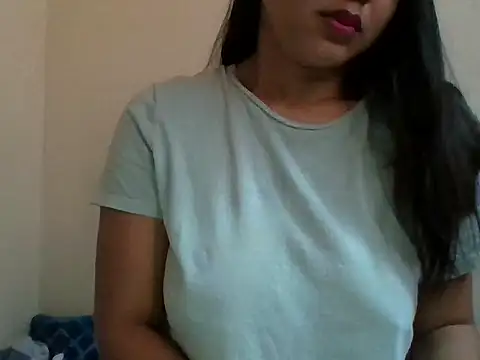  smiling4u  online show from April 15, 2026, 2:06 am