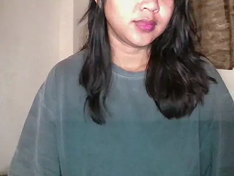 Snapshot of _smiling4u_ chatting on May 7, 2026, 7:06 pm smiling4u online show from May 7, 2026, 7:06 pm