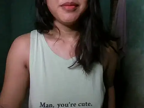  smiling4u  online show from November 30, 2025, 3:07 am