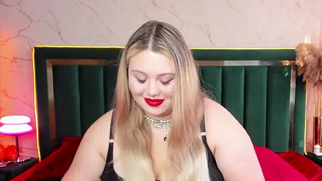 Snapshot of rosal1a chatting on November 4, 2025, 10:52 am rosal1a online show from November 4, 2025, 10:52 am