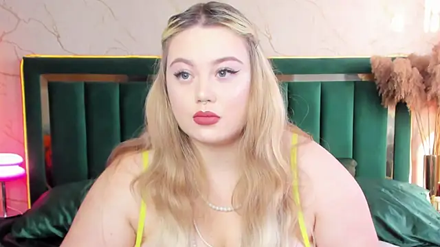 Snapshot of rosal1a chatting on December 5, 2025, 10:58 am rosal1a online show from December 5, 2025, 10:58 am