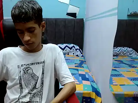 Snapshot of Angelstripboy chatting on March 15, 2025, 5:04 pm Angelstripboy online show from March 15, 2025, 5:04 pm