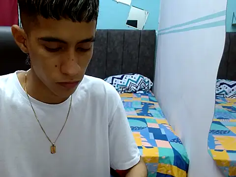 Snapshot of Angelstripboy chatting on March 1, 2025, 12:39 am Angelstripboy online show from March 1, 2025, 12:39 am