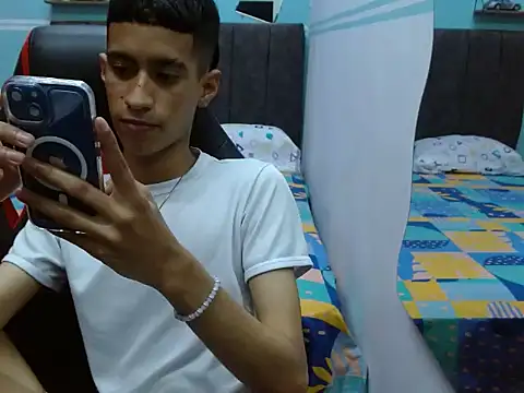 Snapshot of Angelstripboy chatting on January 10, 2025, 4:51 pm Angelstripboy online show from January 10, 2025, 4:51 pm