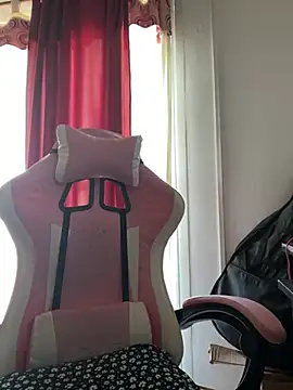 LittleBabyCat22 online show from February 10, 2026, 9:58 pm