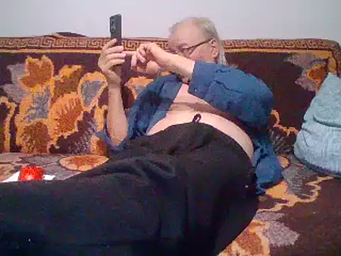Snapshot of cumloverboyxx69 chatting on February 20, 2025, 7:41 pm cumloverboyxx69 online show from February 20, 2025, 7:41 pm