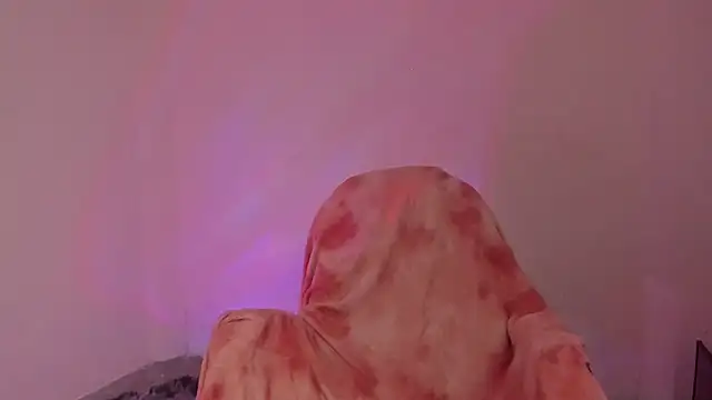 Snapshot of _lh_ chatting on October 14, 2025, 1:12 pm lh online show from October 14, 2025, 1:12 pm