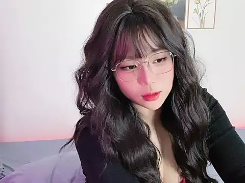 Snapshot of __Lyly__ chatting on October 23, 2025, 2:10 am Lyly online show from October 23, 2025, 2:10 am