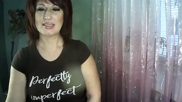 Faraira17 online show from November 23, 2025, 5:28 am