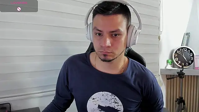 Snapshot of Rick_Diesel_ chatting on March 4, 2026, 4:20 am Rick Diesel online show from March 4, 2026, 4:20 am