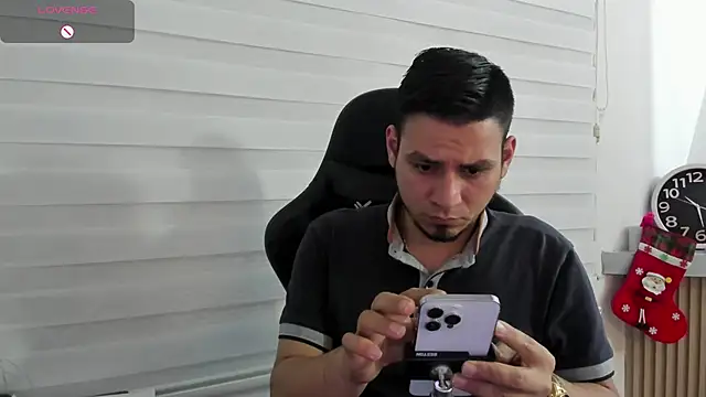 Rick Diesel  online show from December 1, 2025, 3:29 am