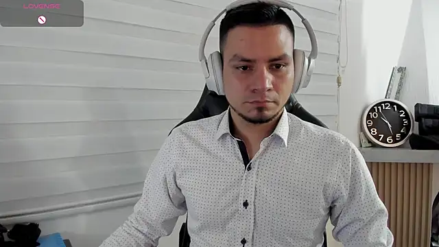 Snapshot of Rick_Diesel_ chatting on February 6, 2026, 3:24 am Rick Diesel online show from February 6, 2026, 3:24 am