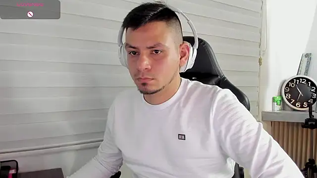 Snapshot of Rick_Diesel_ chatting on February 25, 2026, 3:29 am Rick Diesel online show from February 25, 2026, 3:29 am