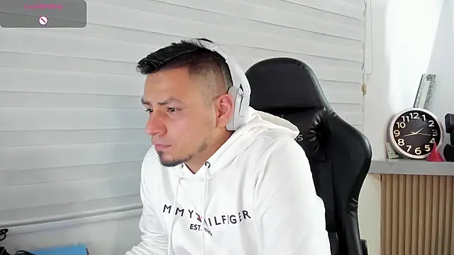 Snapshot of Rick_Diesel_ chatting on February 3, 2026, 6:40 am Rick Diesel online show from February 3, 2026, 6:40 am