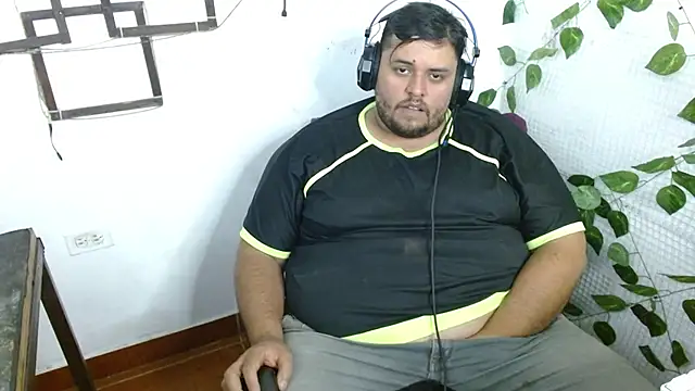 Snapshot of altairstudiosvip_ chatting on December 1, 2025, 3:02 pm altairstudiosvip online show from December 1, 2025, 3:02 pm