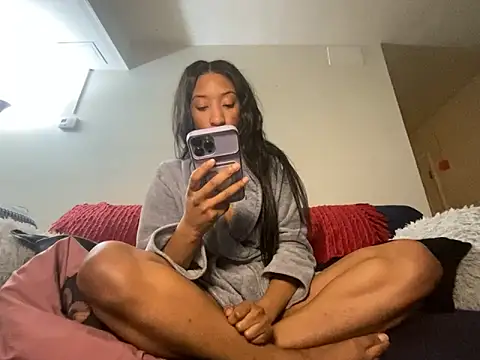 Snapshot of Iceblanca chatting on November 22, 2025, 9:57 pm Iceblanca online show from November 22, 2025, 9:57 pm