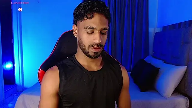 Snapshot of Christian_thor chatting on November 6, 2025, 3:43 am Christian thor online show from November 6, 2025, 3:43 am