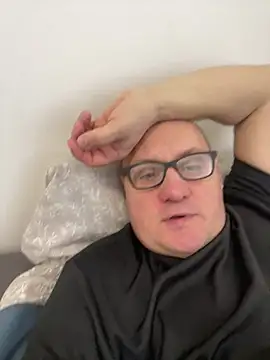 Snapshot of vanjbi45 chatting on February 23, 2025, 8:06 am vanjbi45 online show from February 23, 2025, 8:06 am