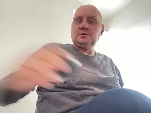 Snapshot of vanjbi45 chatting on February 19, 2025, 1:39 pm vanjbi45 online show from February 19, 2025, 1:39 pm