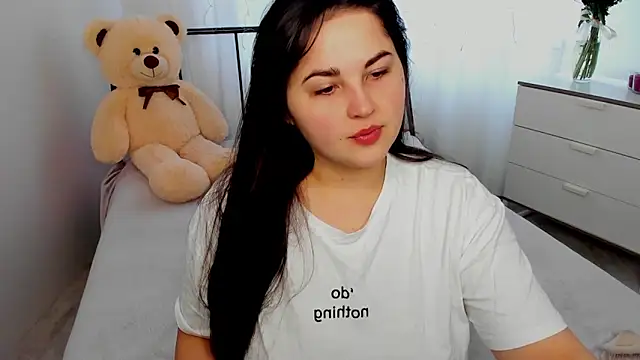 Snapshot of Talla_a chatting on February 5, 2026, 9:27 am Talla a online show from February 5, 2026, 9:27 am