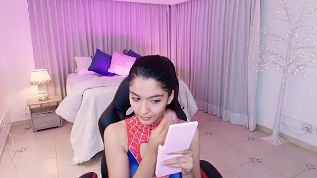 Snapshot of miiaa_evans chatting on February 19, 2025, 3:28 am miiaa evans online show from February 19, 2025, 3:28 am