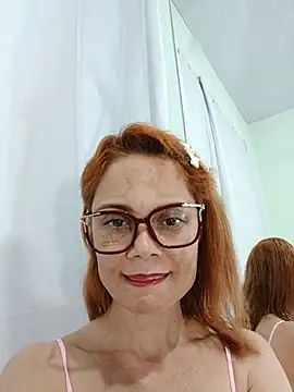 Snapshot of Meganlola chatting on April 27, 2026, 8:40 pm Meganlola online show from April 27, 2026, 8:40 pm