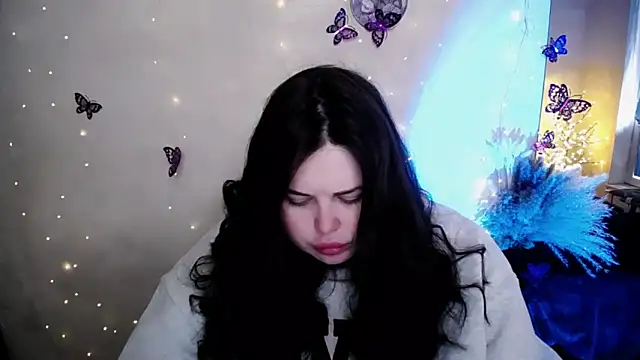 Snapshot of Emily_Mo chatting on February 5, 2026, 7:15 am Emily Mo online show from February 5, 2026, 7:15 am