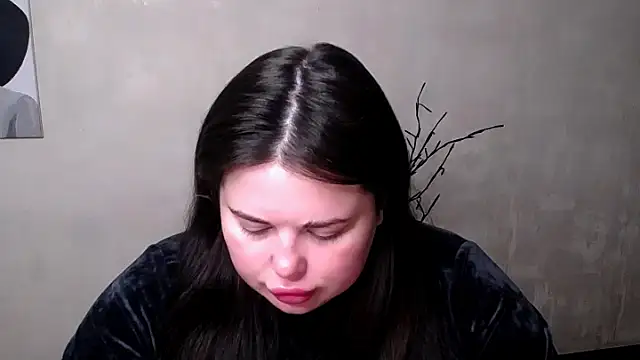 Emily Mo online show from September 30, 2025, 5:35 am