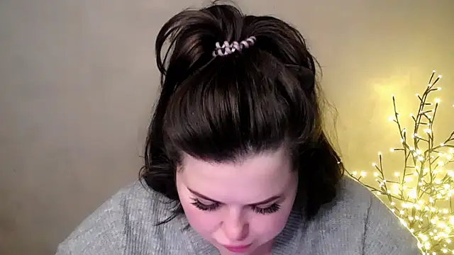 Emily Mo online show from November 21, 2025, 6:34 am