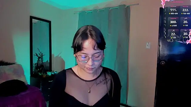 Snapshot of shantalc3rezo chatting on February 14, 2026, 7:25 pm shantalc3rezo online show from February 14, 2026, 7:25 pm