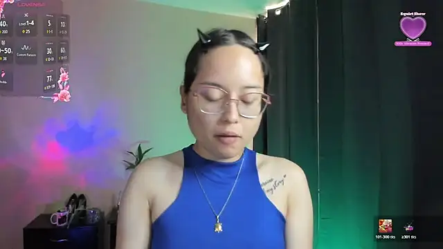 Snapshot of shantalc3rezo chatting on January 5, 2026, 7:17 pm shantalc3rezo online show from January 5, 2026, 7:17 pm