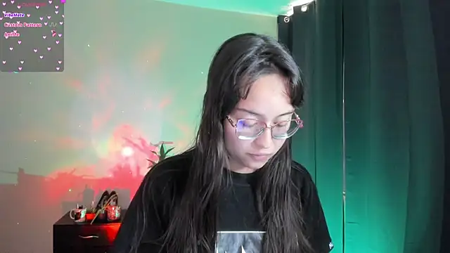 Snapshot of shantalc3rezo chatting on December 18, 2025, 8:01 pm shantalc3rezo online show from December 18, 2025, 8:01 pm