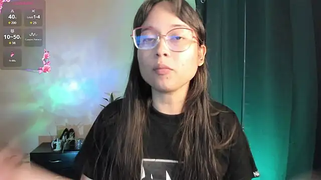 Snapshot of shantalc3rezo chatting on January 14, 2026, 8:34 pm shantalc3rezo online show from January 14, 2026, 8:34 pm