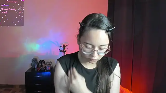 Snapshot of shantalc3rezo chatting on December 5, 2025, 8:06 pm shantalc3rezo online show from December 5, 2025, 8:06 pm