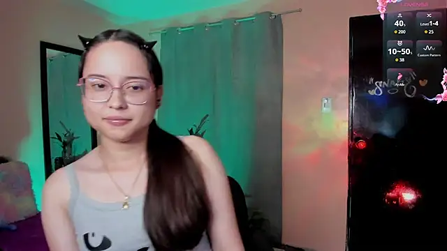 Snapshot of shantalc3rezo chatting on February 13, 2026, 8:20 pm shantalc3rezo online show from February 13, 2026, 8:20 pm