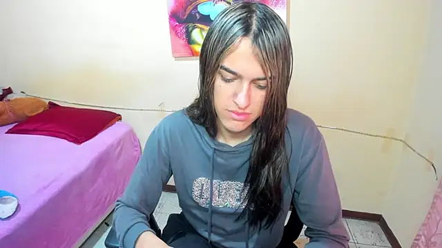 Snapshot of sweet1Girl chatting on March 19, 2025, 1:18 pm sweet1Girl online show from March 19, 2025, 1:18 pm