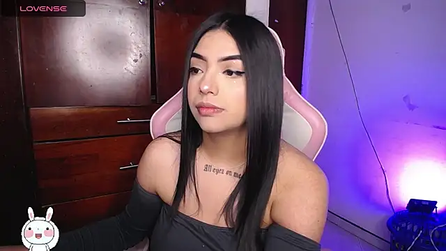 Snapshot of eva_six chatting on September 14, 2025, 5:35 pm eva six online show from September 14, 2025, 5:35 pm