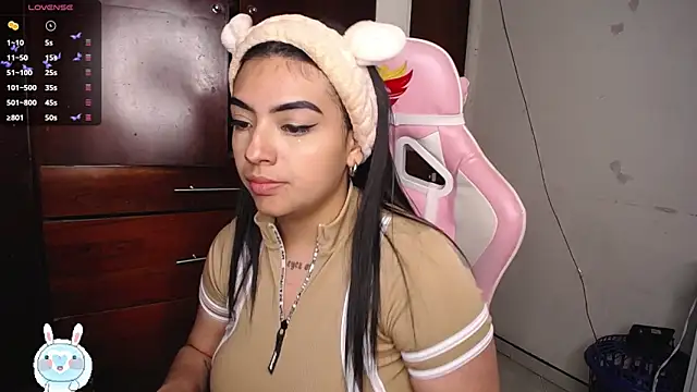 Snapshot of eva_six chatting on September 15, 2025, 9:37 pm eva six online show from September 15, 2025, 9:37 pm