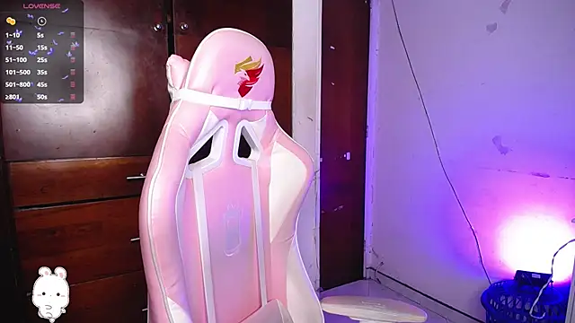 Snapshot of eva_six chatting on November 15, 2025, 1:31 am eva six online show from November 15, 2025, 1:31 am